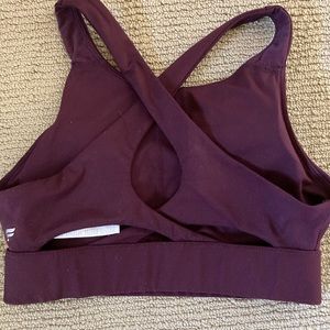 Fabletics burgundy crop sportsbra S small